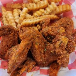 Its All Love - Honey Lemon Pepper Wings