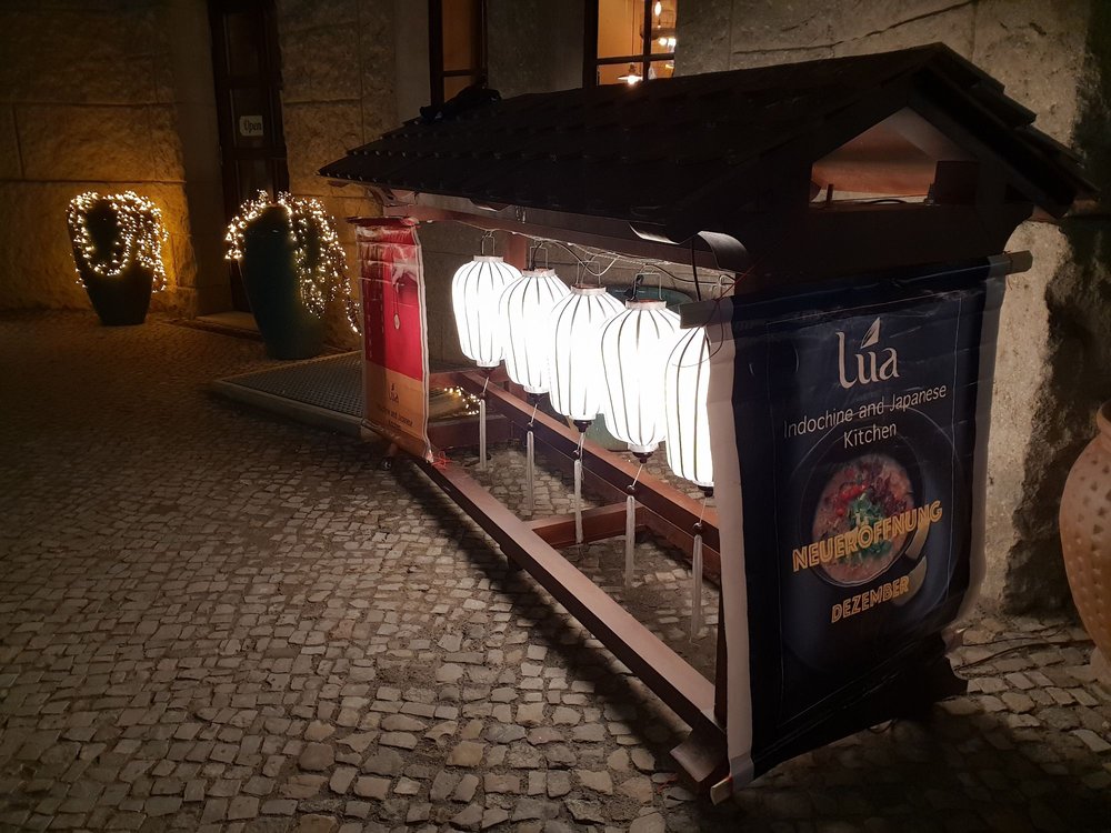 Lua - Eingang am Casinoturm - Japanese Near Me - Berlin, BE Lua - Eingang am Casinoturm - Japanese Near Me - Berlin, BE