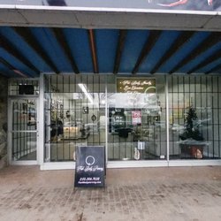 Carnage Tattoos - Front of business location