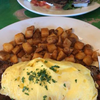 Papermoon Diner - Diners Near Me - Baltimore, Maryland