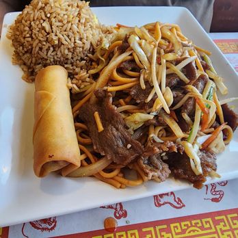 Wang's Chinese Cuisine - Lunch special lo mein with beef and fried rice - Chinese Near Me - Cathedral City, California Wang's Chinese Cuisine - Lunch special lo mein with beef and fried rice - Chinese Near Me - Cathedral City, California