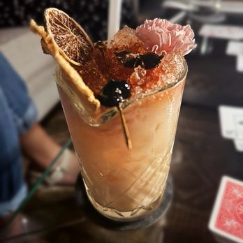 430 Pkwy Cocktail Lounge - Cocktail Bars Near Me - Honolulu, Hawaii 430 Pkwy Cocktail Lounge - Cocktail Bars Near Me - Honolulu, Hawaii