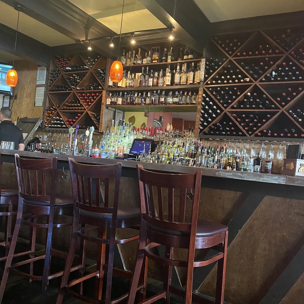Varanese - Bar - New American Near Me - Louisville, Kentucky Varanese - Bar - New American Near Me - Louisville, Kentucky