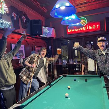 Bird's Nest - Great vibes - Chicken Wings Near Me - Chicago, Illinois