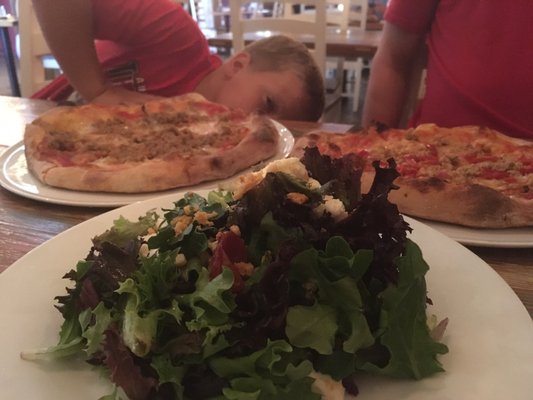 Vagabond Pizza by null