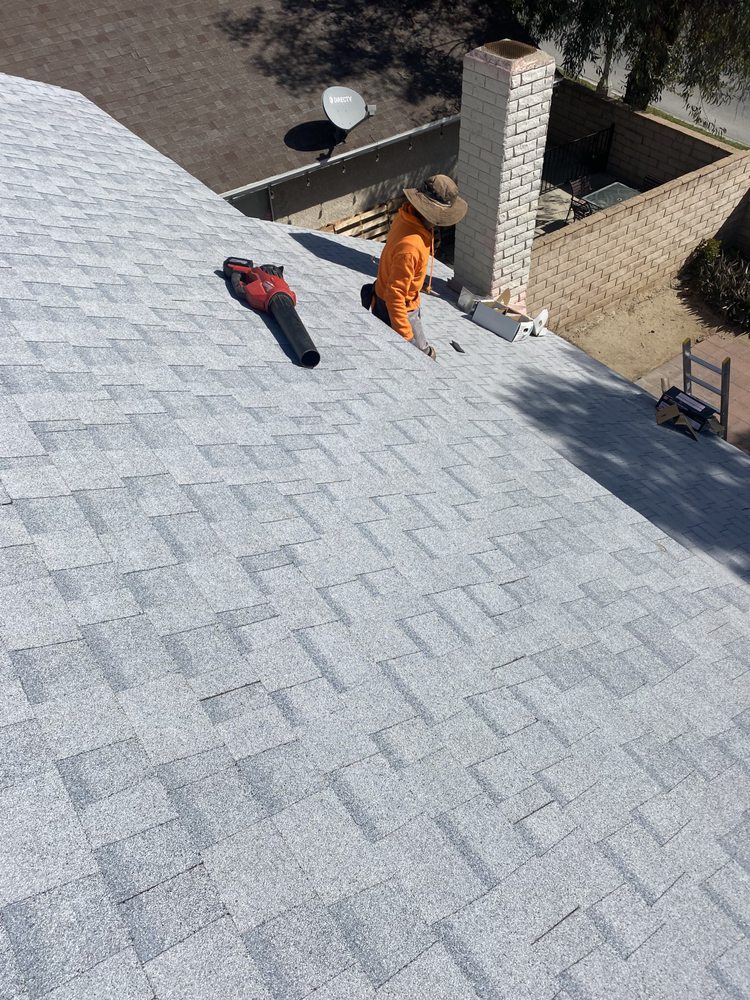 Slide of Jimgov Roofing