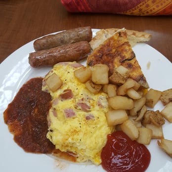 Woolley's Classic Suites - Omlettes made to order - Hotels Near Me - Aurora, Colorado Woolley's Classic Suites - Omlettes made to order - Hotels Near Me - Aurora, Colorado
