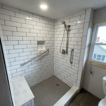 Downings Remodeling Contractors - General Contractors Near Me - Freeport, Illinois