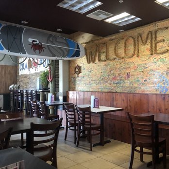 Crab Pub - Dining area - Cajun/Creole Near Me - San Diego, California Crab Pub - Dining area - Cajun/Creole Near Me - San Diego, California