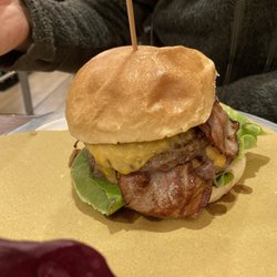 Star Pub