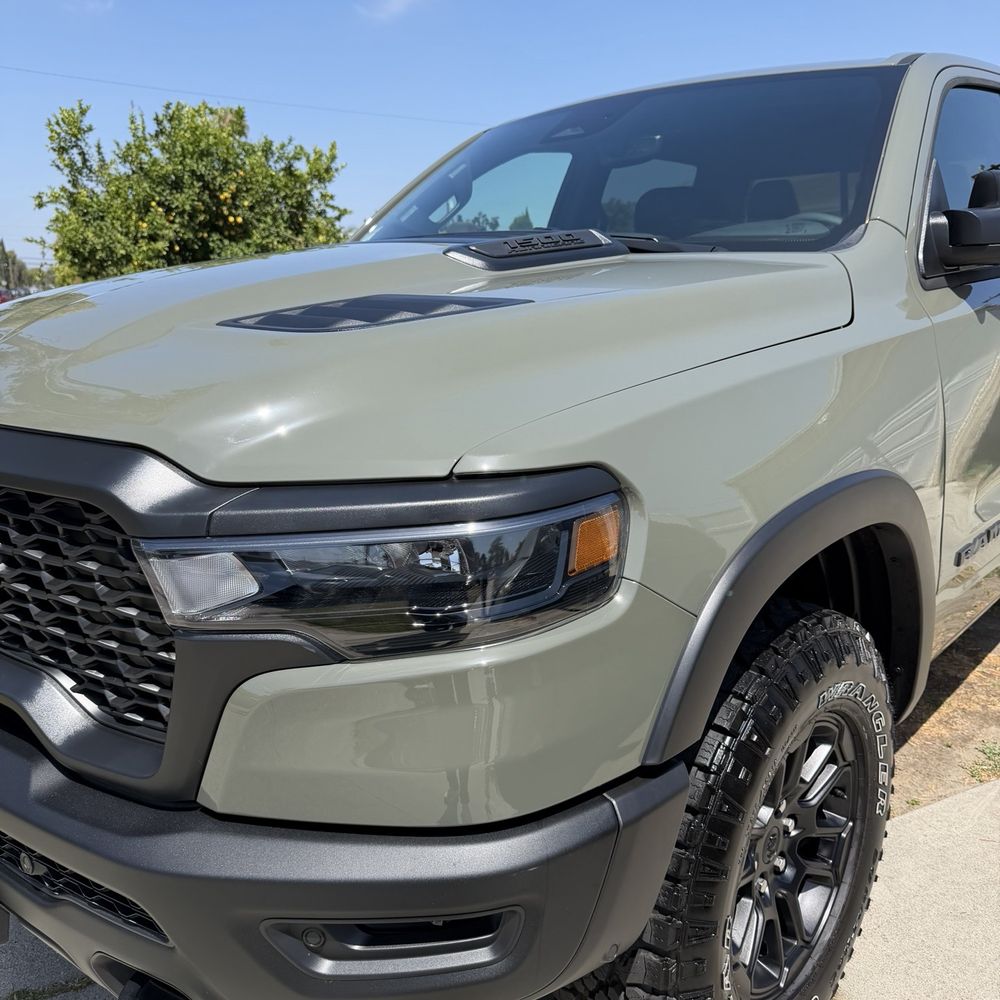 Truck looking sweet !