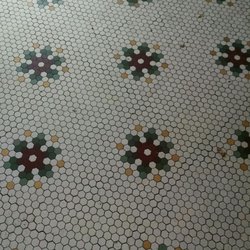 Happy Gut Sanctuary - Pretty lil floor