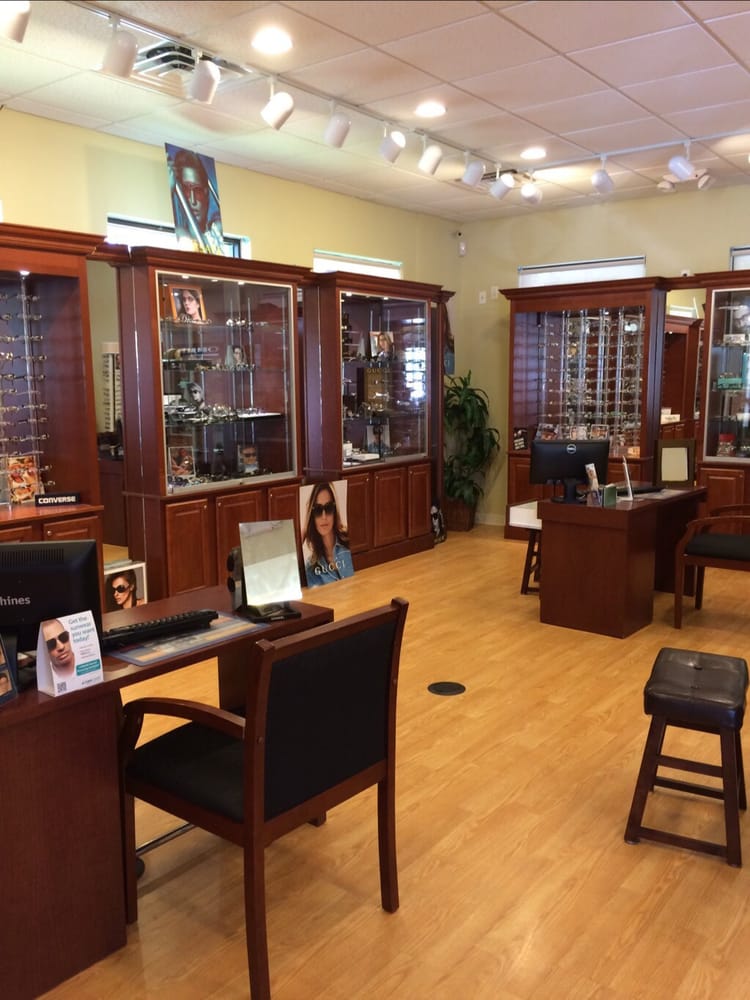 PREMIER EYE ASSOCIATES Updated September 2024 12 Reviews 2255 S