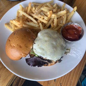 Water Street Kitchen and Bar - Turkey burger - Wine Bars Near Me - Wiscasset, Maine Water Street Kitchen and Bar - Turkey burger - Wine Bars Near Me - Wiscasset, Maine