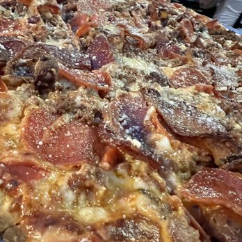 Liliana's Italian Kitchen - Meat Lovers Specialty Pizza - Italian Near Me - St. Louis, Missouri