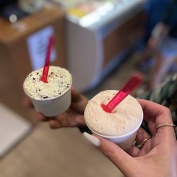 Almare Gelato Italiano - Mint Chocolate and Rose Gelato
