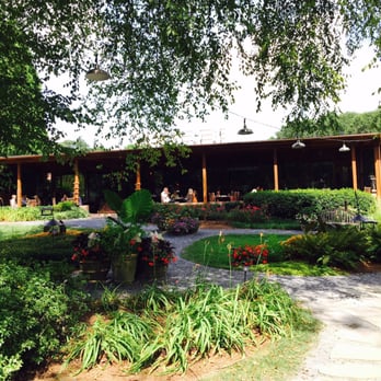 Canoe - Beautiful restaurant - New American Near Me - Atlanta, Georgia