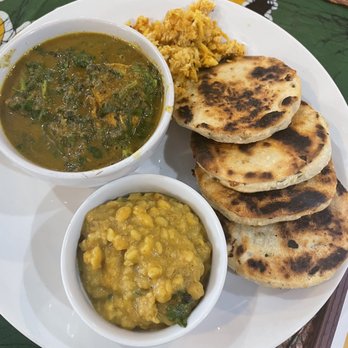 Red Pepper Diner - Pol Roti with Chicken Curry - Sri Lankan Near Me - Beacon, New York Red Pepper Diner - Pol Roti with Chicken Curry - Sri Lankan Near Me - Beacon, New York