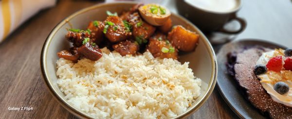 Bayan Ko Diner by null