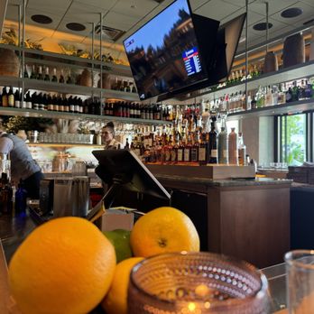 Del Mar Columbus - Bar - Mediterranean Near Me - Columbus, Ohio