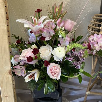 Fairfield Flowers - Florists Near Me - Virginia Beach, Virginia Fairfield Flowers - Florists Near Me - Virginia Beach, Virginia