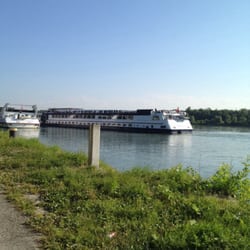 Gasthaus Käpt'n Otto - Blick auf die Donau