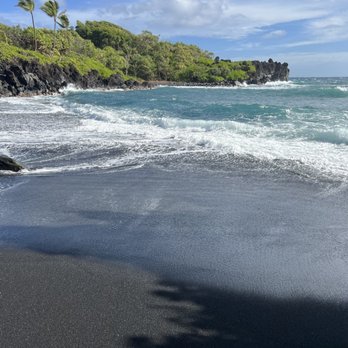 Black Sand Beach - Beaches Near Me