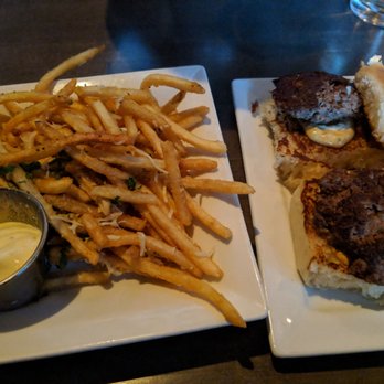 Summit Grill - Fries and burger sliders during HH - Bars Near Me - Lee's Summit, Missouri Summit Grill - Fries and burger sliders during HH - Bars Near Me - Lee's Summit, Missouri