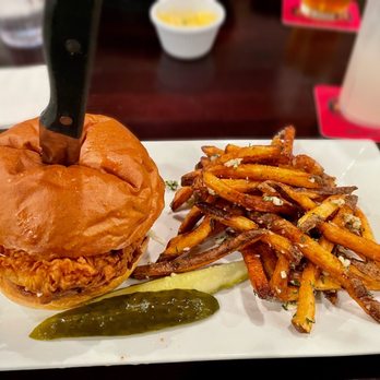 Shadowline Burgers and Brew - Caribbean Queen Chicken Sandwich w/garlic fries - Burgers Near Me - Sequim, Washington