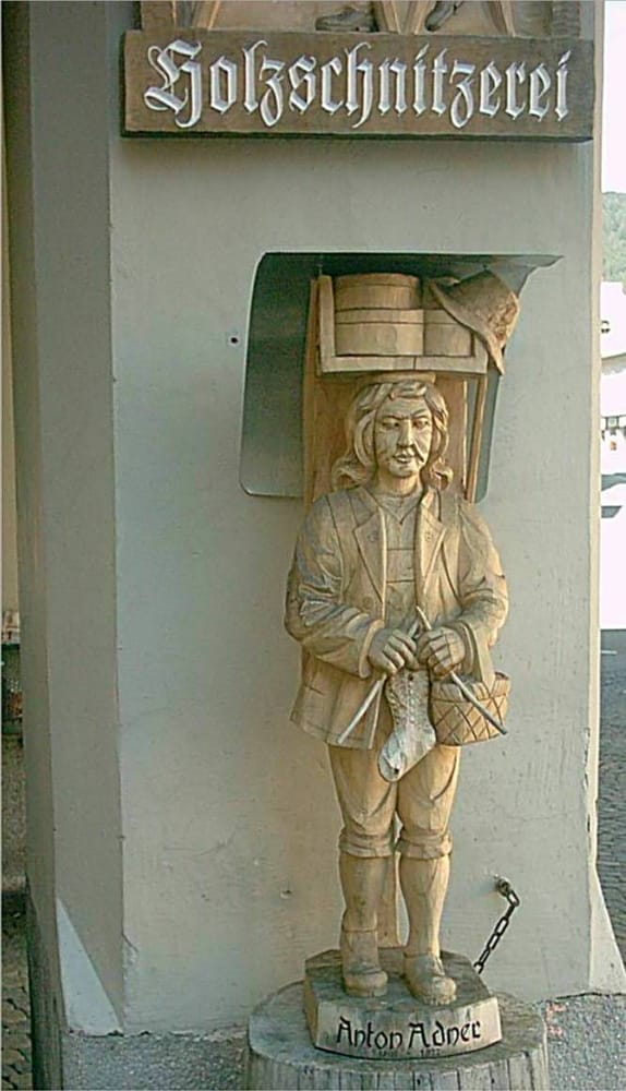 ANTON ADNER DENKMAL BERCHTESGADEN Updated April 2024 Schloßplatz