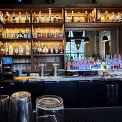 Enbar - Bar interior