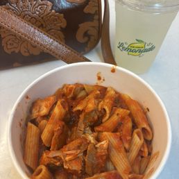 Gluten-free penne with marinara & chicken and a lemonade Gluten-free penne with marinara & chicken and a lemonade