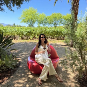 Raymond Vineyards - Wineries Near Me - St. Helena, California