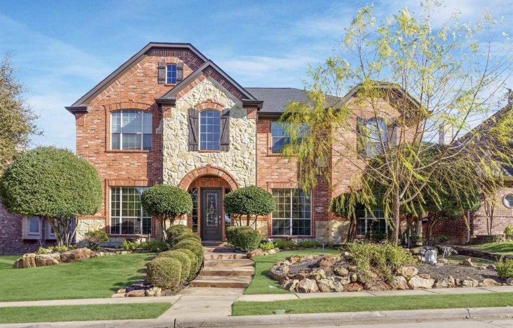 Slide of Dantes Roofing