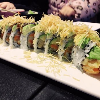 MiKi Sushi - Rocky Mountain Roll (Veggie) - Sushi Bars Near Me - Markham, Ontario