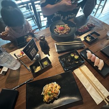 Kan Sushi - Sushi Bars Near Me - Honolulu, Hawaii