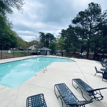 Pine Winds - Pond - Apartments Near Me - Raleigh, North Carolina
