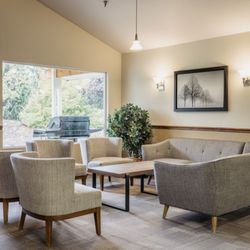 Macleay Conference & Retreat Center - Meadowview Lodge Lounge