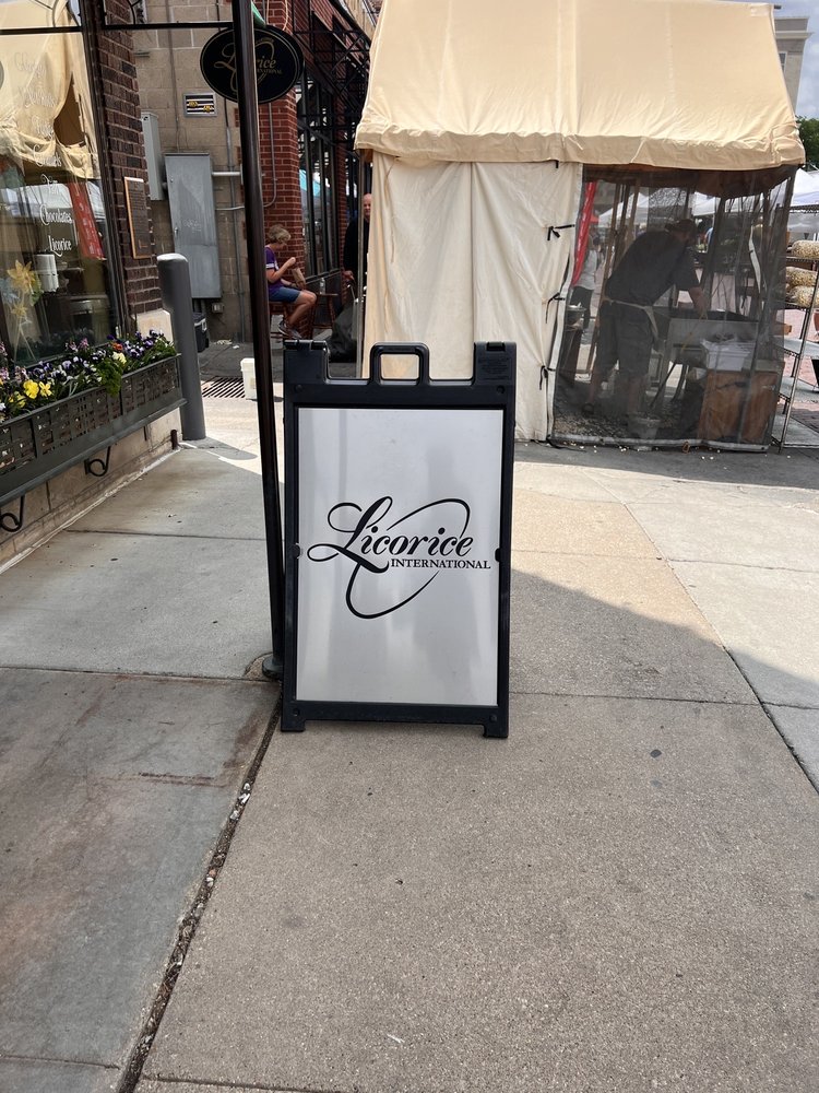 LICORICE INTERNATIONAL Updated August 2024 51 Photos & 24 Reviews 4725 Prescott Ave