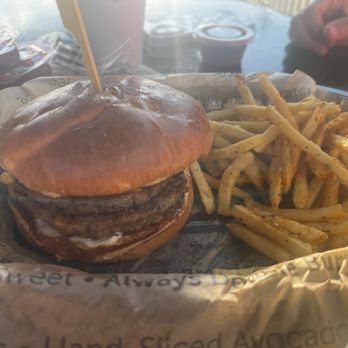 Jaggers - BBQ Cheddar Burger - Salad Near Me - Louisville, Kentucky