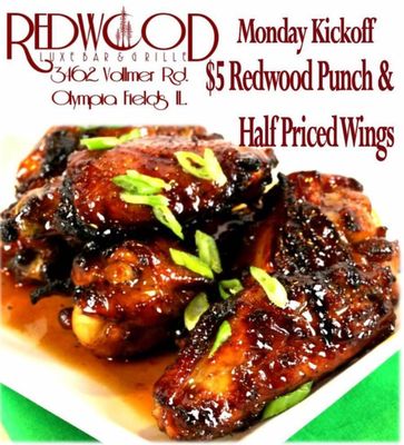 Photo of Redwood Luxe Bar and Grill - Olympia Fields, IL, US.