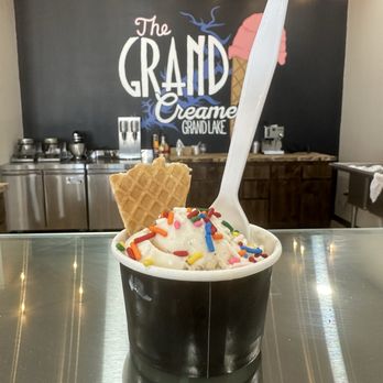 The Grand Creamery - Single scoop of cake batter - Ice Cream & Frozen Yogurt Near Me - Afton, Oklahoma