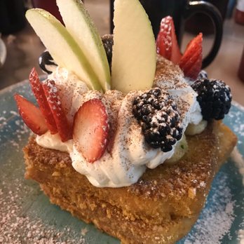 Blue Moon Cafe - French Toast - Breakfast & Brunch Near Me - Baltimore, Maryland