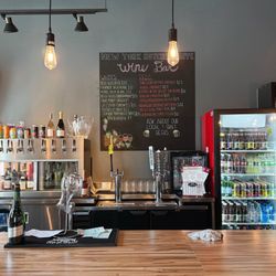 New York Butcher Shoppe & Wine Bar - Bar
