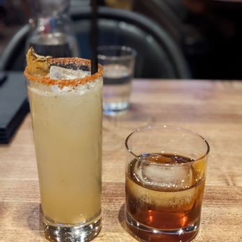 Earls Kitchen + Bar - New American Near Me - Bellevue, Washington
