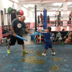 Gladiadores de Chichen Itza - Hasta los mas pequeños andan con actitud de box!!