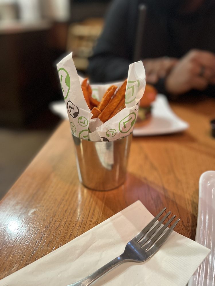 LIBERTY BURGER RICHARDSON Updated August 2024 283 Photos & 212 Reviews 3617 Shire Blvd