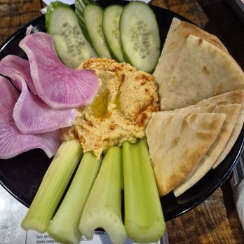 TUPPS Brewery - Hummus- soooo delicious - Breweries Near Me - McKinney, Texas TUPPS Brewery - Hummus- soooo delicious - Breweries Near Me - McKinney, Texas
