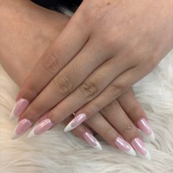 Pine Nails & Spa