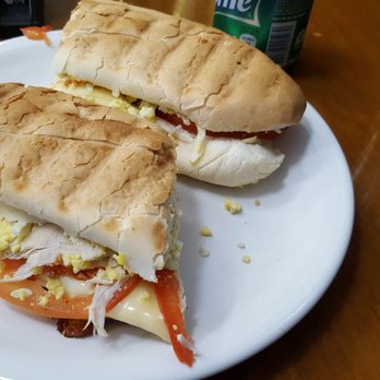 Center Cafe - Sandwich de Pollo Completo - Cafeteria Near Me - Buenos Aires, C